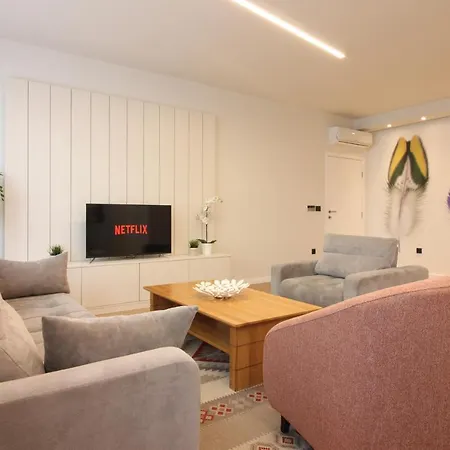 Daily Apartment *