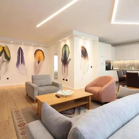 Daily Apartment *