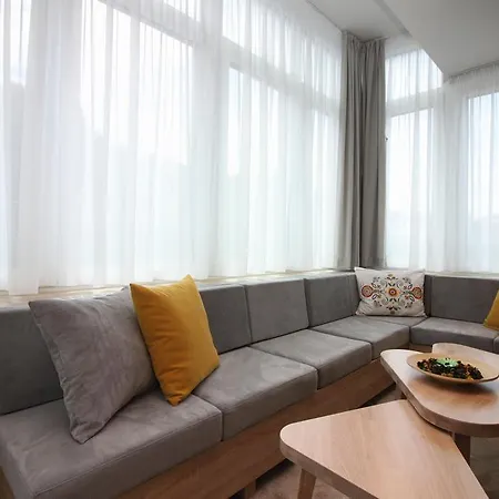 Apartment Daily *